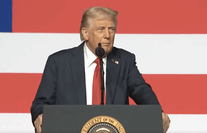 Trump presume ventaja militar: “EE. UU. lleva 25 años de ventaja en submarinos nucleares” trump