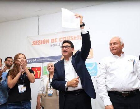 Presidente Juan GIM Nogales conmemora la promulgación de la Constitución Política de los Estados Unidos Mexicanos